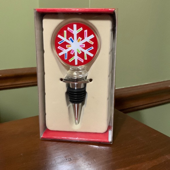Snowflake Wine Bottle Stopper - Picture 1 of 6